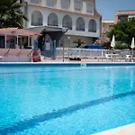 Relax Hotel
