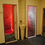 Relax Hotel 4*