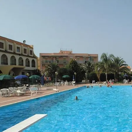 Relax Hotel
