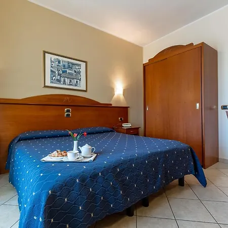 Hotel Relax Syracuse