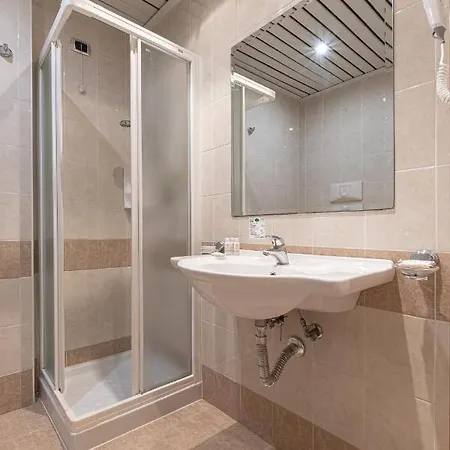 Relax Hotel