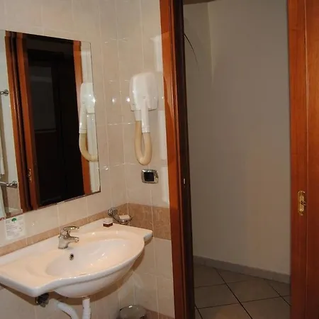 Relax 4* Сиракузы