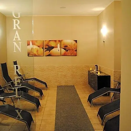 Relax 4* Syracuse