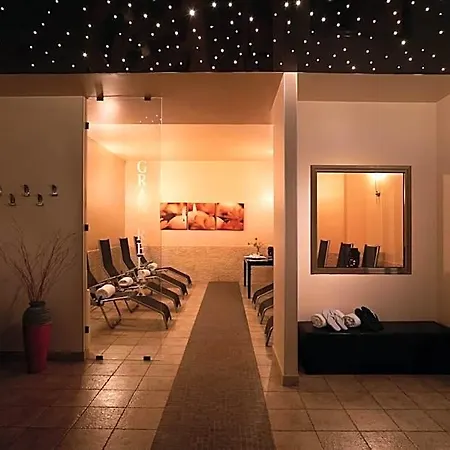 Relax 4*