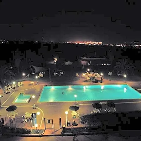 Relax Hotel