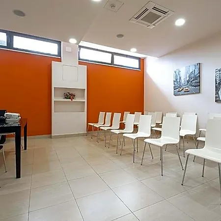 Relax 4* Syracuse
