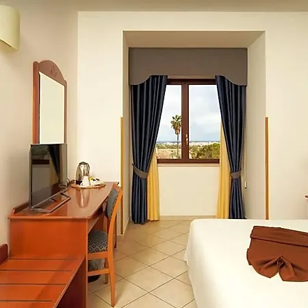 Relax Hotel