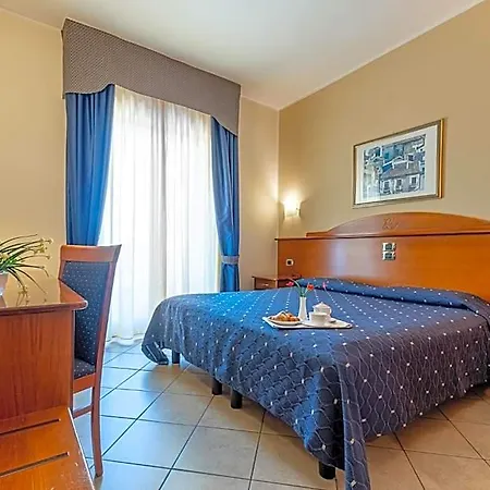 Relax 4* Syracuse