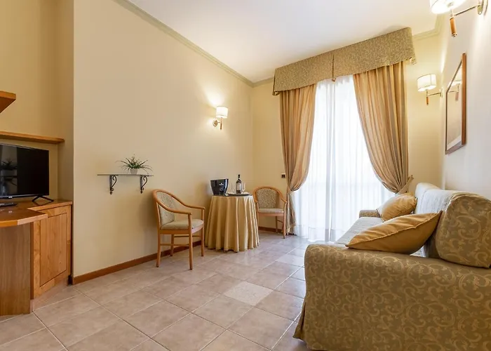 Relax 4* Syracuse