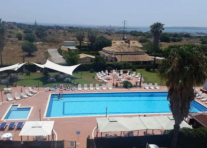 Relax Hotel