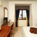 Relax 4*