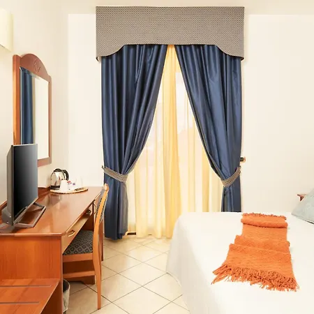 Hotel Relax Syracuse